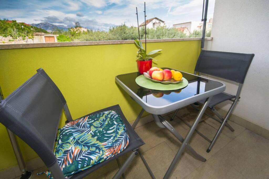 Apartman Nane Солин Экстерьер фото