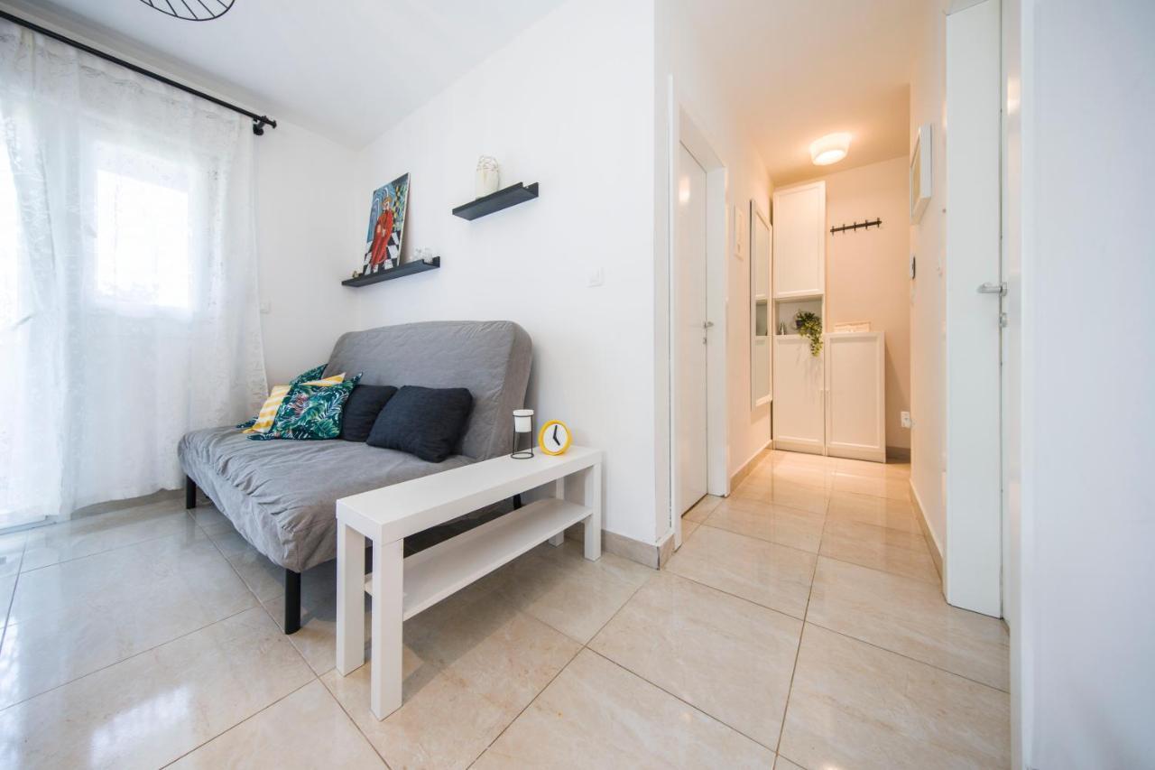Apartman Nane Солин Экстерьер фото